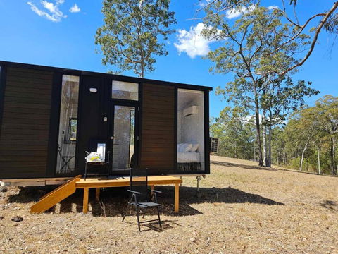 Hillside Cottage By Tiny Away - E Caravan Parks 1