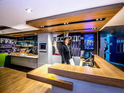 Ibis Budget - Enfield - E Caravan Parks 2