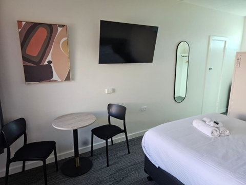 International Hotel Motel - E Caravan Parks 1