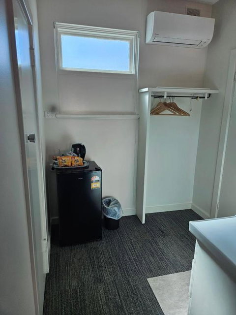 International Hotel Motel - E Caravan Parks 2