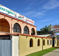 Adobe Motel - E Caravan Parks
