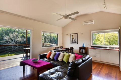 Afterglow Cottages - E Caravan Parks 1