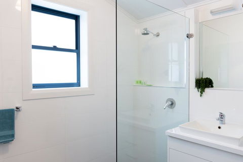 Agnes Cottage Bed & Breakfast - E Caravan Parks 1