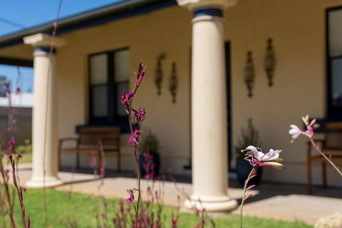 Agnes Cottage Bed & Breakfast - E Caravan Parks 3