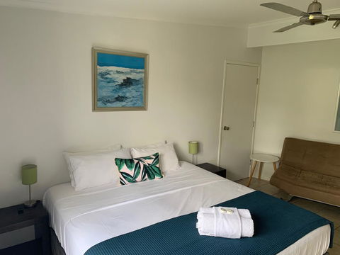 Airlie Beach Motor Lodge - E Caravan Parks 1