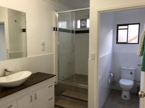 Airlie Getaway Unit 3 - E Caravan Parks 2
