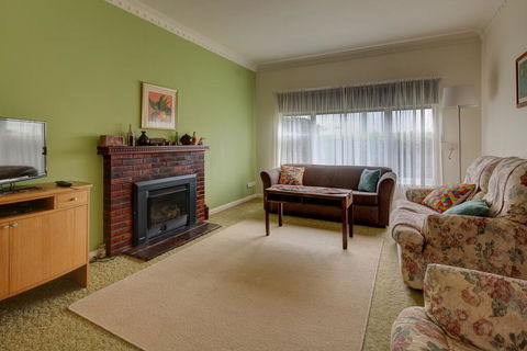 Aisling Cottage - E Caravan Parks 3