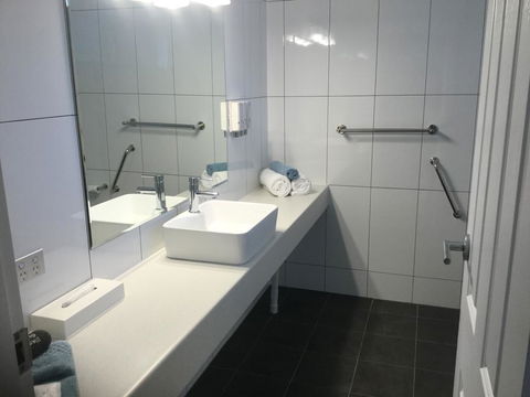 Albury Townhouse Motel - E Caravan Parks 1