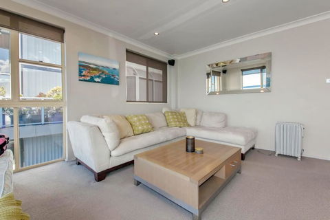 Alcheringa Unit 3 & 4, 32 Sandy Point Road - E Caravan Parks 1