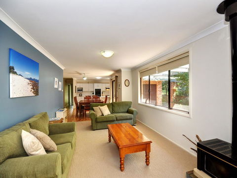 All Decked Out - Pet Friendly - E Caravan Parks 1