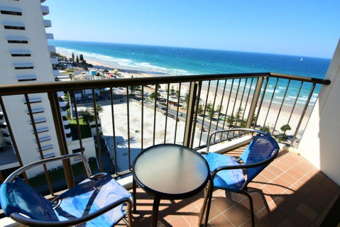 Aloha Surfers Paradise! - E Caravan Parks 0