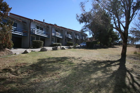 Alpha Centauri Townhouses - E Caravan Parks 0