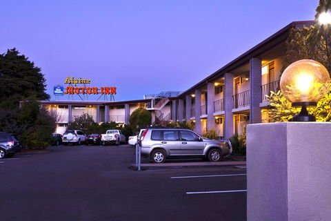 Alpine Motor Inn - E Caravan Parks 0