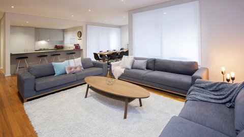 Alpine Snow Angels Retreat Luxurious Snowy Mountains Living - E Caravan Parks 1