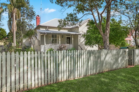 Ambiente Cottage - Pet And Family Friendly - E Caravan Parks 0