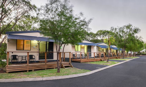 Amblin Holiday Park - E Caravan Parks 1