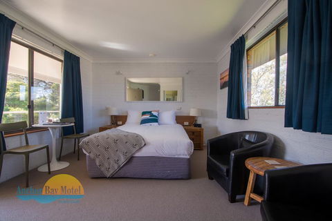 Anchor Bay Motel - E Caravan Parks 2