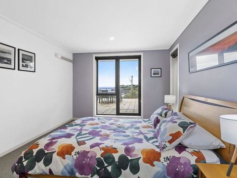 APARTMENT 10 PACIFIC APARTMENTS - FREE WIFI! - E Caravan Parks 3