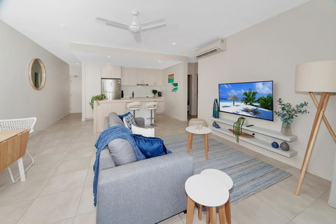 Apartment Close To The City Life On Lake 3 - E Caravan Parks 0