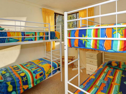 Apartment With Inground Pool - E Caravan Parks 1