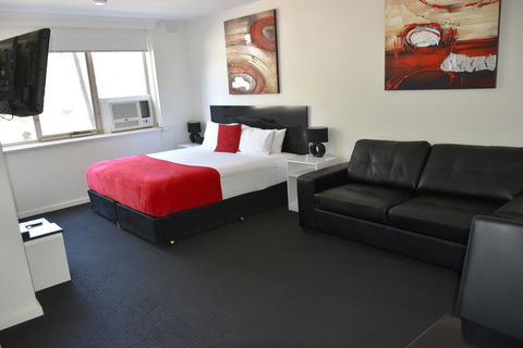 Apartments On Flemington - E Caravan Parks 0