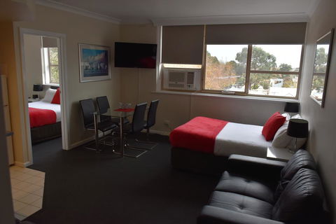 Apartments On Flemington - E Caravan Parks 1