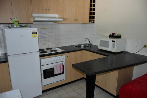 Apartments On Flemington - E Caravan Parks 2
