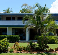 Apollo Jewel Beachfront Apartments - E Caravan Parks