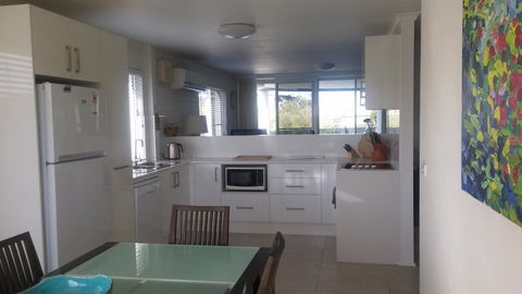 Apollo Luxury Apartments - E Caravan Parks 2