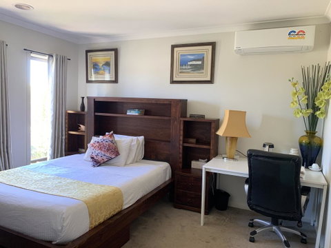 Apple House - E Caravan Parks 2