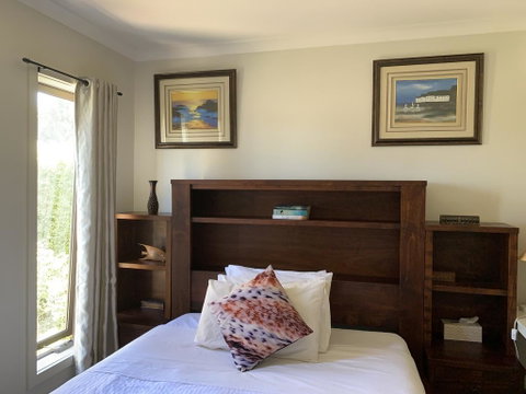 Apple House - E Caravan Parks 1