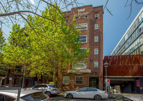 Apt - Sunny With Views - E Caravan Parks 2