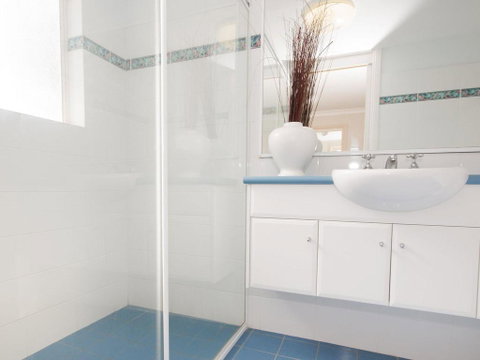 Aquarius Apartment 4 - E Caravan Parks 3