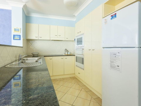 Aquarius Apartment 7 - E Caravan Parks 3