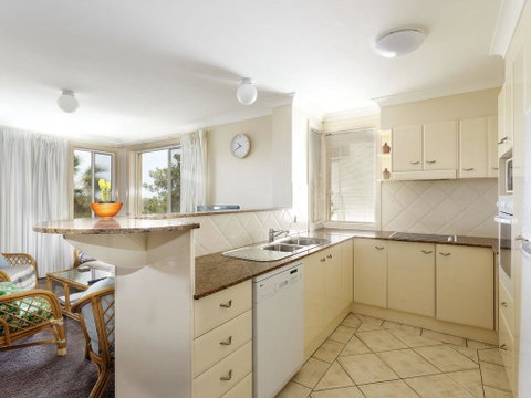 Aquarius Apartment 9 - E Caravan Parks 2