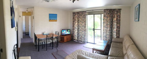 Aquarius Holiday Apartments - E Caravan Parks 3