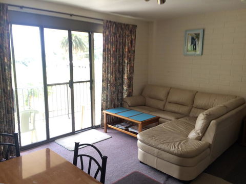 Aquarius Holiday Apartments - E Caravan Parks 2