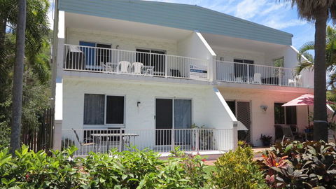 Arcadia Beach Unit 4 - E Caravan Parks 0