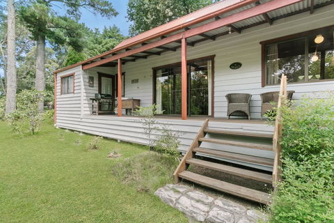 Arcadia Cottage - E Caravan Parks 1