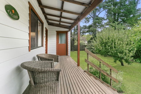 Arcadia Cottage - E Caravan Parks 3