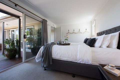 Argus Hill Cottage - E Caravan Parks 2