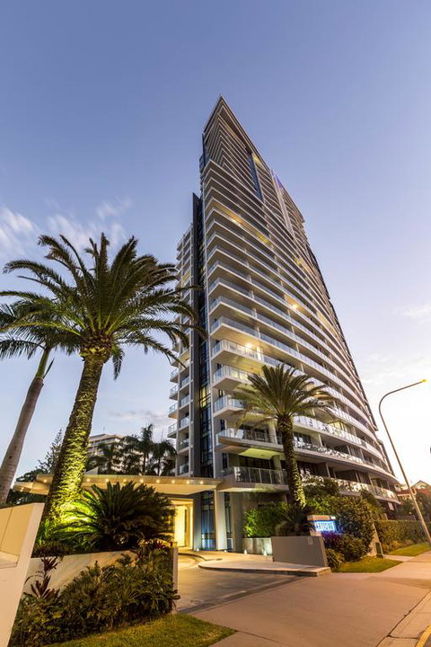 Artique Surfers Paradise - Official - E Caravan Parks 3