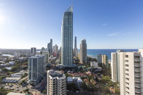 Artique Surfers Paradise - Official - E Caravan Parks 1