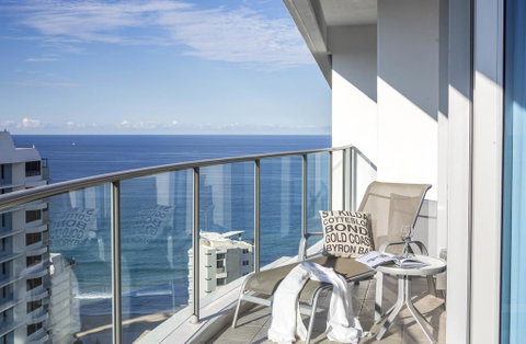 Artique Surfers Paradise - Official - E Caravan Parks 0