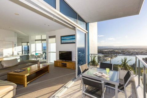 Artique Surfers Paradise - Official - E Caravan Parks 2