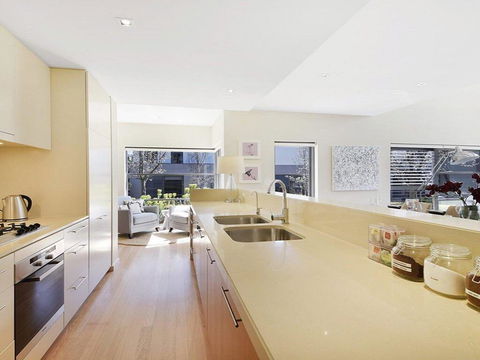 Arum 4, Heritage Park - Contemporary & Timeless - E Caravan Parks 3