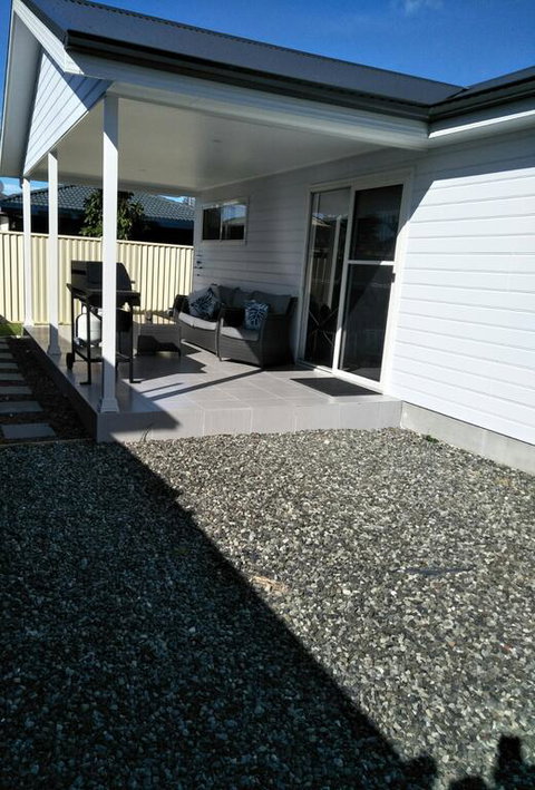 Ashley's Retreat Short Walk To Beach - E Caravan Parks 3