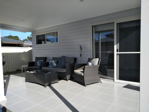 Ashley's Retreat Short Walk To Beach - E Caravan Parks 0