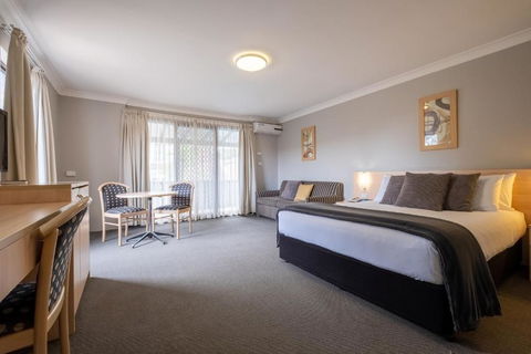 Maclin Lodge Motel - E Caravan Parks 0