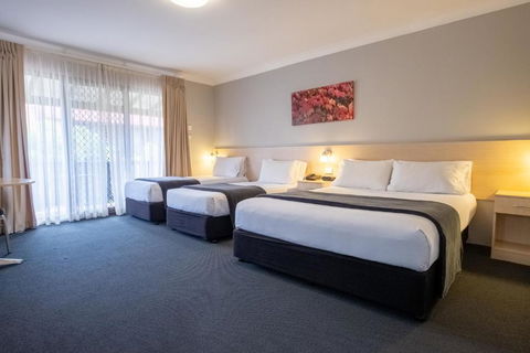 Maclin Lodge Motel - E Caravan Parks 3